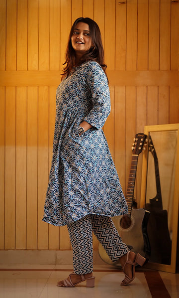 Blue Patola Printed Kurta Set For Women & Girls — Ethnic & Stylish Cotton Wear